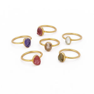 Anillo de piedra NATAL DE FEBRERO chapado en oro, labradorita Natural sin cortar, juego de piedras preciosas de cristal curativo crudo, pinza de latón para curar los deseos - Product Image 5