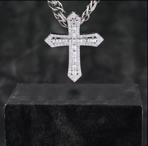 Pendentifs en diamant de laboratoire VVS sur mesure, plaqués argent sterling, style hip-hop, style glacé unique, certifiés IGI - Product Image 1