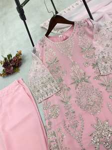 Top de lentejuelas bordadas a la moda de diseñador personalizado con Plaza Dupatta a juego para fiestas festivas étnicas elegantes para ocasiones de fiesta - Product Image 5