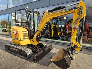 Mini Excavadora Caterpillar 301.7 Usada Importada de Alta Calidad, 7 Toneladas, Modelo 2016, PLC y Bomba, Precio Bajo en Venta - Product Image 4