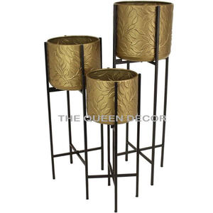 Ensemble de 3 jardinières d'intérieur à revêtement noir avec support en 3 tailles différentes - Product Image 3