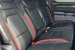 RAM 1500 LARAMIE 4X4 2019 USADA, Volante a la Izquierda/Derecha - Product Image 3