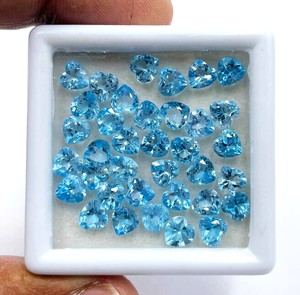 5mm naturel suisse bleu topaze sculpté coeur coupe pierres précieuses en vrac topaze calibré perles de pierre à facettes pour la fabrication de pendentif de bijoux - Product Image 1
