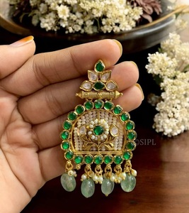 ต่างหูดีไซน์เนอร์คุณภาพดีที่สุด ประดับด้วยหินเทียม สำหรับผู้หญิงและเด็กผู้หญิง เหมาะสำหรับงานกลางคืน งานปาร์ตี้ และแฟชั่น - Product Image 2