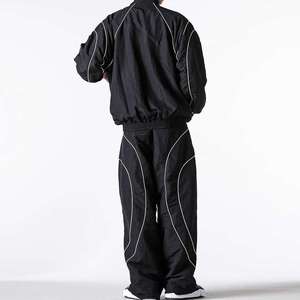 ชุดวอร์มผู้ชายแบบมีซิป ผ้าโพลีเอสเตอร์ พิมพ์โลโก้ได้ สะท้อนแสง สไตล์สตรีทแวร์ลำลอง กันลม สีดำ พร้อมตัวอย่างฟรี - Product Image 3