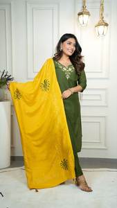 Elegante Rich Mahendi Color Premium tela de seda romana corte recto borde celebración desgaste Salwar traje de Shree Indian Exports - Product Image 6