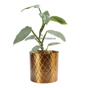 Pots de fleurs et jardinière à texture fantaisie unique en aluminium moulé argent brillant poli pour la décoration de la maison et du bureau d'Inde - Product Image 4