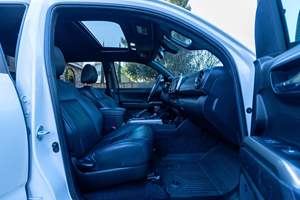 Toyota Tacoma Limited Double Cab 4x4 3.5-Liter V6 2023 - Product Image 2