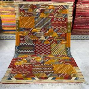 Auténticas Alfombras Marroquíes Hechas a Mano de Lana, Diseños Berber Tradicionales, Estilos Vintage Modernos para Decoración del Hogar - Product Image 1