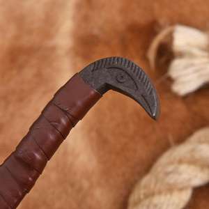 Nouvel arrivage : Couteau de chef artisanal en acier Damas avec manche en bois, style tête de corbeau nordique, professionnel - Product Image 5