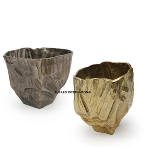 Jarrón y macetas de aluminio pulido dorado para regalos de boda y cumpleaños, la mejor calidad, jarrón minimalista para hoteles - Product Image 4