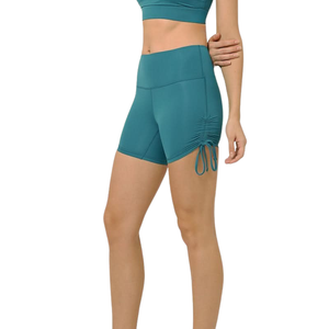 Shorts de yoga écologiques en tissu recyclé pour femmes, taille haute, confort optimal pour la salle de sport, l'entraînement et la pratique du yoga - Product Image 2
