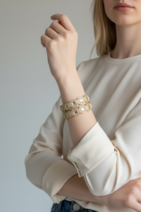 Ensemble de bracelets dorés faits à la main de luxe, design géométrique, imitation perle tendance, mariage, fête, qualité supérieure, prix de gros - Product Image 2