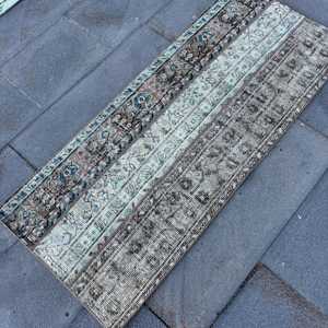 Alfombra Turca de 1.8x4.3 pies, Alfombra Pequeña Vintage, Alfombra Azul Sólida - Product Image 2