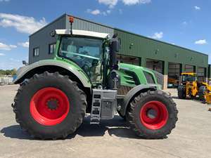 Tracteur agricole lourd Fendt, puissance diesel efficace, machines agricoles pour les travaux de terrain, labour, semis, transport, prise de force hydraulique - Product Image 3
