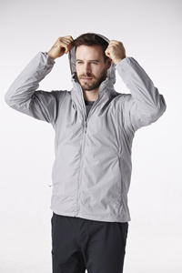 Chaqueta Cortavientos Impermeable de Nailon Ligero para Hombre de Alta Calidad con Capucha, Bolsillos y Protección Solar, Venta al por Mayor - Product Image 6