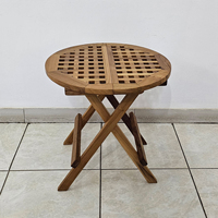 Table d'extérieur pliable en teck, moderne, durable et écologique, avec poignée en bois, idéale pour la terrasse – Fabrication indonésienne – Meilleures ventes