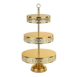 Exhibidor de Pastel de Metal de Primera Calidad para Bodas y Fiestas, Hecho a Mano, con Acabado Dorado, de Tres Niveles, Redondo, para Decoración de Bodas - Product Image 3
