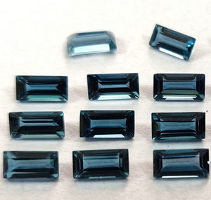 Baguette Topacio Azul Londres Natural Corte 2x4mm Facetado-Corte Baguette Topacio Azul Londres Suelto - Product Image 3