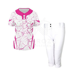 Uniforme de softball pour femmes de qualité supérieure, fabriqué par un fabricant de premier plan, respirant, durable, 100% polyester, personnalisable, pour les sports de plein air - Product Image 5