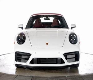Increíble Porsche 911 Targa 4 GTS Cabriolet AWD 2022 Usado en Perfectas Condiciones, con Poco Kilometraje, en Existencia, Ofrecido a un Precio Increíble - Product Image 1