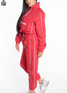 Combinaisons de vêtements de sport avec logo brodé sur mesure Survêtement coupe-vent zippé Meilleur design Survêtement coupe-vent pour femmes - Product Image 3