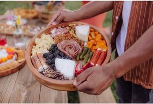 Plateau de service et d'organisation rond en bois massif de qualité supérieure avec poignées faciles à saisir pour la salle à manger, la table basse, la cuisine et la décoration intérieure - Product Image 5