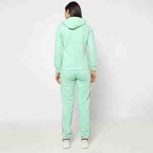 Conjunto de dos piezas de chándal de mujer hecho a medida con Sudadera con capucha y pantalones de Jogger Ropa deportiva de invierno de alta calidad - Product Image 4