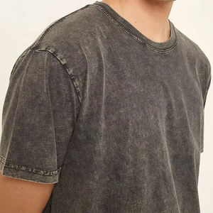 เสื้อยืดผ้าฝ้ายโอเวอร์ไซส์สำหรับผู้ชายเสื้อยืด250GSM 100% ผ้าคอตตอนพิมพ์ลายแอซิดแบบย้อนยุคโลโก้ได้ตามต้องการ - Product Image 5