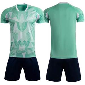 Vêtements de football pour hommes avec logo personnalisé Prix de gros et conception d'ensembles de découpe automatisée par service OEM - Product Image 6