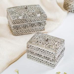 Organisateurs de bijoux en métal blanc en alliage européen Organisateur tendance Boîte de rangement Coffre au trésor Bijoux Boîte décorative Keeps - Product Image 6