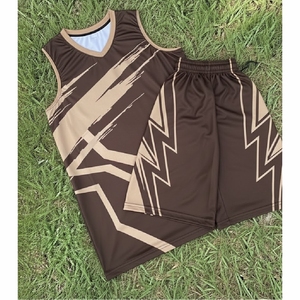 Conjunto de Camiseta y Pantalones Cortos Deportivos Ligeros de Alto Rendimiento para Equipos y Clubes - Product Image 4