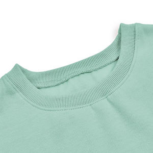 Kivotech Fabricant de sweat-shirts à col rond et courts, fournisseur de pulls en polaire confortables, vente en gros de sweat-shirts pour femmes tendance - Product Image 4