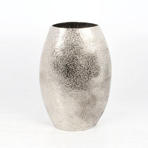 Florero de aluminio moderno hecho a mano, Metal pulido de níquel para decoración del hogar y el jardín para decoración de mesa de boda - Product Image 1