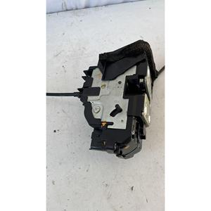 นิสสัน จู๊ค ซีรีส์ (F16) (19>) ตัวล็อคด้านหลังขวา 82500BA60B - Product Image 3