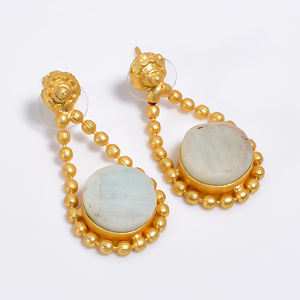 Hermosos pendientes de latón, pendientes de moda chapados en oro de 14 quilates para mujeres y niñas, joyería de latón hecha a mano, mayorista - Product Image 5