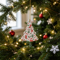 Ornement en céramique en forme d'arbre personnalisé et mignon, cadeau de Noël à suspendre, plaque décorative pour la maison à l'occasion de Noël