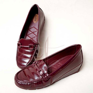 Mocassins pour femmes en matériau durable, marque privée, à enfiler, légers, couleur et taille personnalisées, élégants pour adultes - Product Image 2