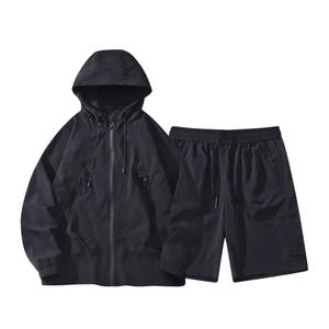 Conjunto de Chaqueta corta cortavientos de dos piezas personalizada de verano Conjunto corto de chándal cortavientos para hombre - Product Image 4