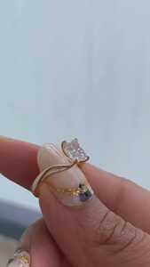 1.01CT VS1 Lab Grown Esmeralda Corte Diamante Anillo de banda curvada única 14K Oro amarillo Fino Fiesta de compromiso Anillo de boda para amantes - Product Image 4