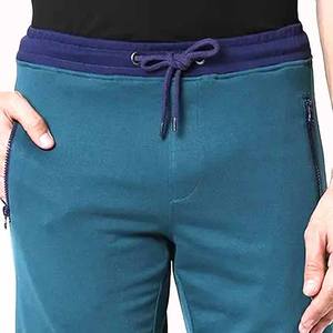 Pantalones cortos de chándal informales para hombres a precio competitivo 2025 nuevo estilo de moda Pantalones cortos deportivos de ajuste cómodo para niños adultos - Product Image 4
