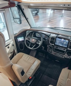 Autocaravanas de Lujo para Viajes Familiares - Product Image 5