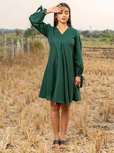 Robe longue indienne faite à la main pour femmes Style bohème imprimé fleuri décontracté encolure bateau courte longueur bouton naturel écologique - Product Image 2