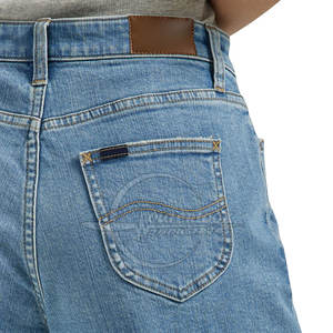 Pantalones vaqueros ligeros de alta calidad para mujer, pantalones cortos transpirables con patrón caliente, precio al por mayor - Product Image 5