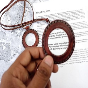 Loupe en cuir en laiton antique nautique Vintage bracelet en cuir collier loupe pendentif pour hommes femmes. - Product Image 1