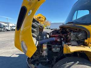 Camión de Plataforma M2 2022 Usado en Buen Estado - 220HP, 6 Velocidades, Automático, Entrega a Domicilio Gratuita a Todo el Mundo - Product Image 5