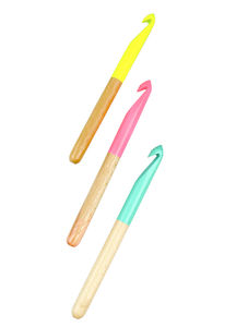 Fabricant haut de gamme Ensemble de crochets ergonomiques en bois de hêtre faits à la main pour les marques de tricot - Product Image 5