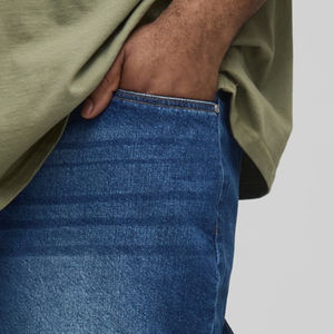Shorts en jean pour hommes en coton mélangé confortable, avec logo, fermeture éclair et bouton, style décontracté, vente en gros, prix d'usine - Product Image 3