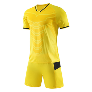 Uniforme de fútbol de verano para hombre personalizado al por mayor 100% poliéster Jersey juvenil con logotipo y número de impresión uniforme de fútbol - Product Image 2