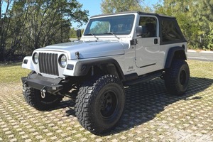 Jeep Wrangler Unlimited Sport 4x4 de 2005 - Product Image 2